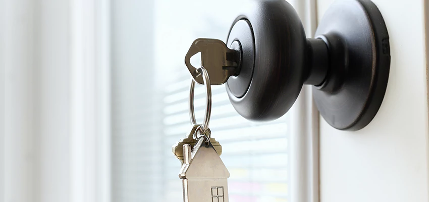 Bifold Door Knob Replacement in San Anselmo, California